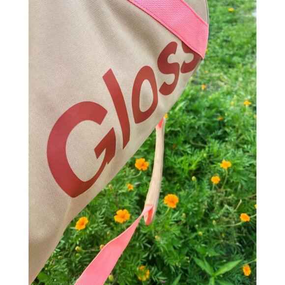 Glossier Duffle Bag Beige Desert Rose Pink 20x10x10 Pockets Travel Gym Satchel - Picture 7 of 13